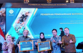 Pj Gubernur Banten Raih Penghargaan Atas Upaya Pemenuhan Hak Penyandang Disabilitas Dari Kemenaker RI