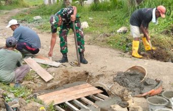 Jalan Rusak dan Jembatan Jebol di Bojonegara Diperbaiki Swadaya, TNI Turun Tangan Saat Perbaikan Pemkab Serang Dipertanyakan