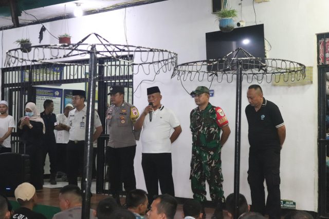 Takbir Berkumandang di Lapas Kelas IIA Serang, Seluruh Warga Binaan Sambut Hari Raya dengan Khidmat