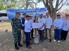 PLN Indonesia Power UBP Cilegon Tanam 100 Pohon, Tebar 6.000 Bibit Lele di Desa Margagiri Kabupaten Serang