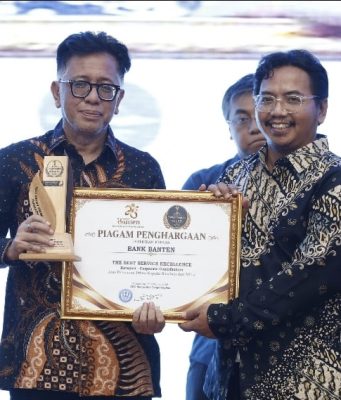 Konsisten Berikan Pelayanan Prima, Bank Banten Raih Penghargaan The Best Service Excellence